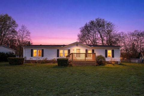 201 Orchard Ln Bell Buckle TN 37020