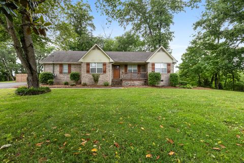 1054 Cragfront Est Loop Gallatin TN 37066