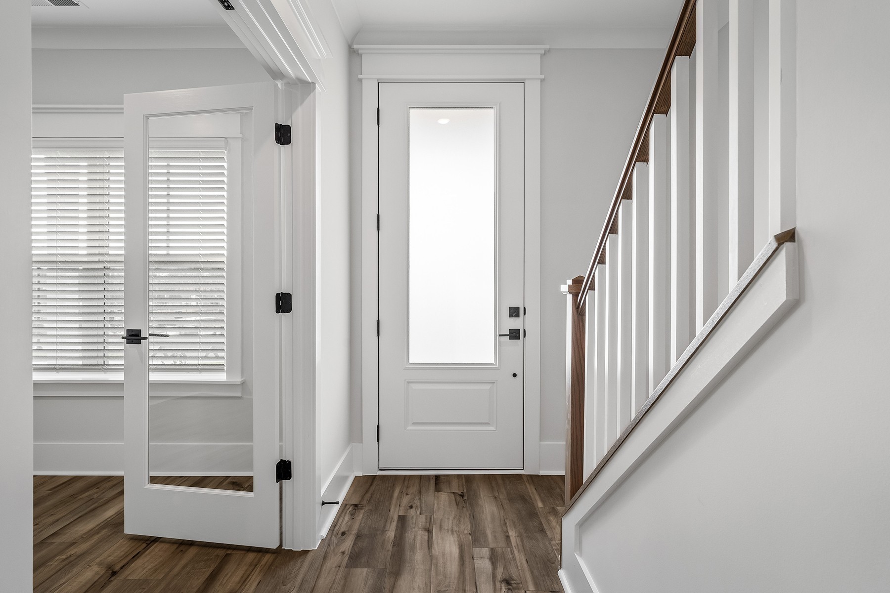 809 Tanager Court