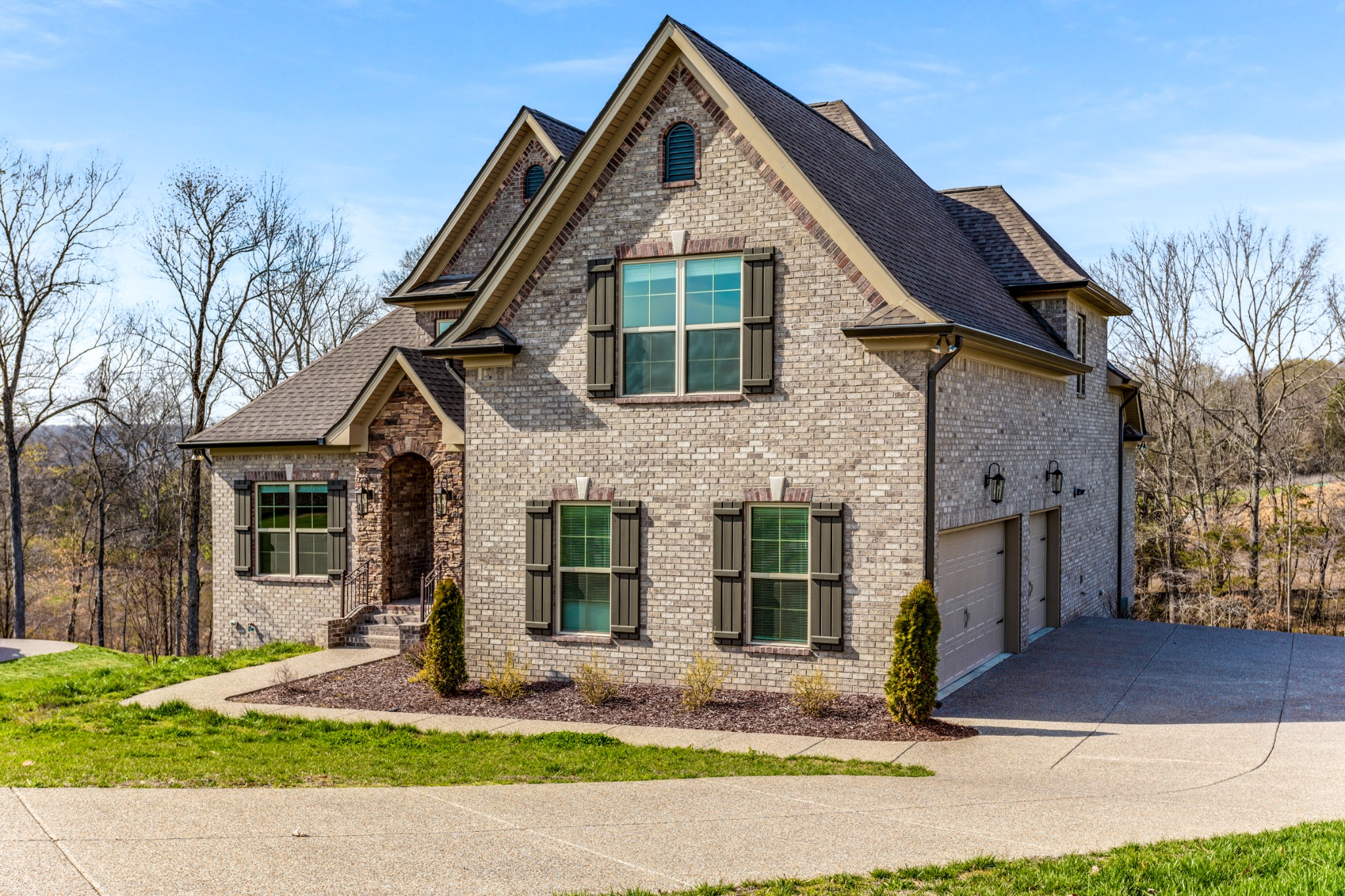 232 Amana Dr