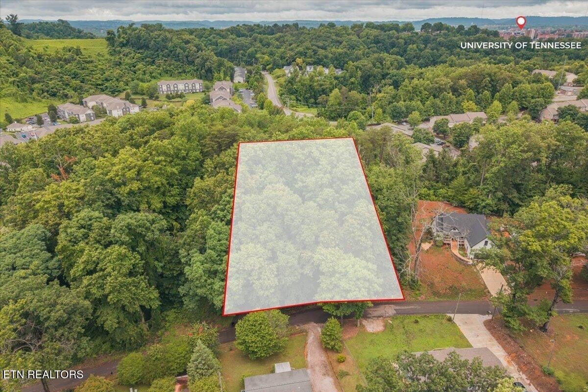 1215 Navy Drive