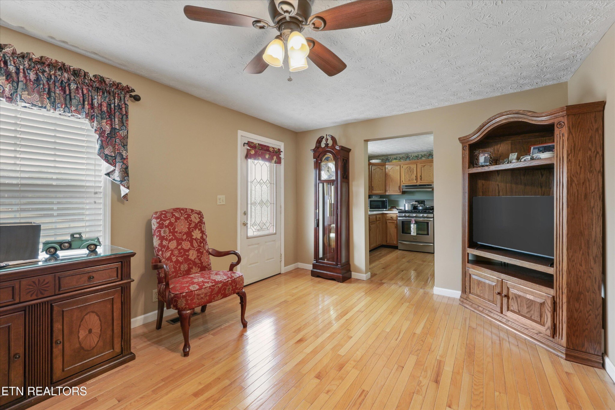 812 New Clear Branch Rd