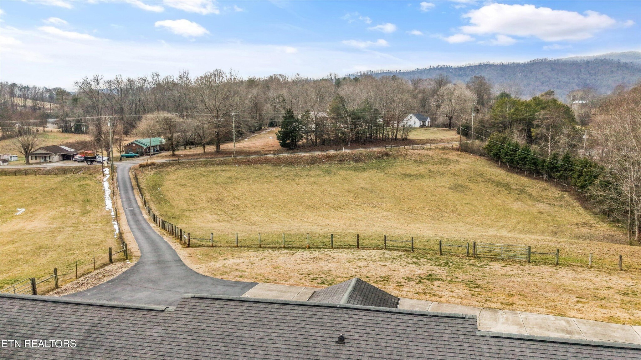 812 New Clear Branch Rd