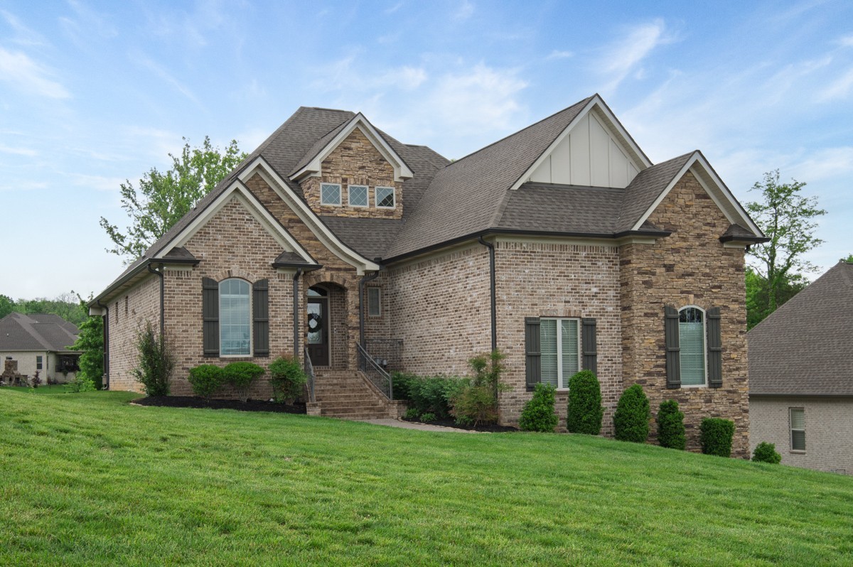 2727 Cherrydale Dr