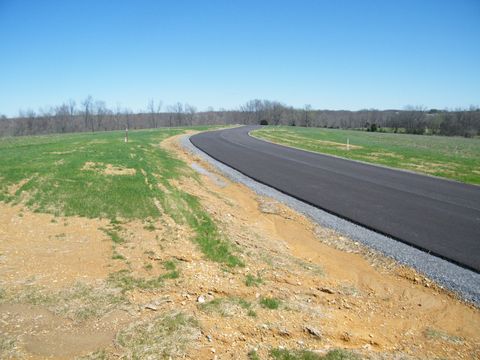 223 Daniel Lane Westmoreland TN 37186