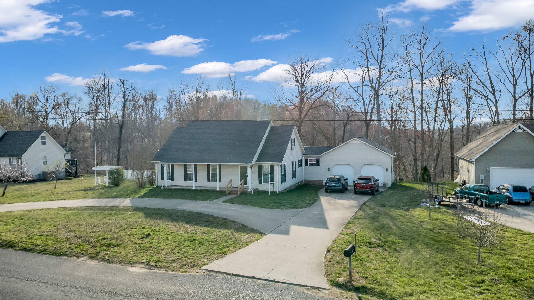 672 Old Snow Hill Rd