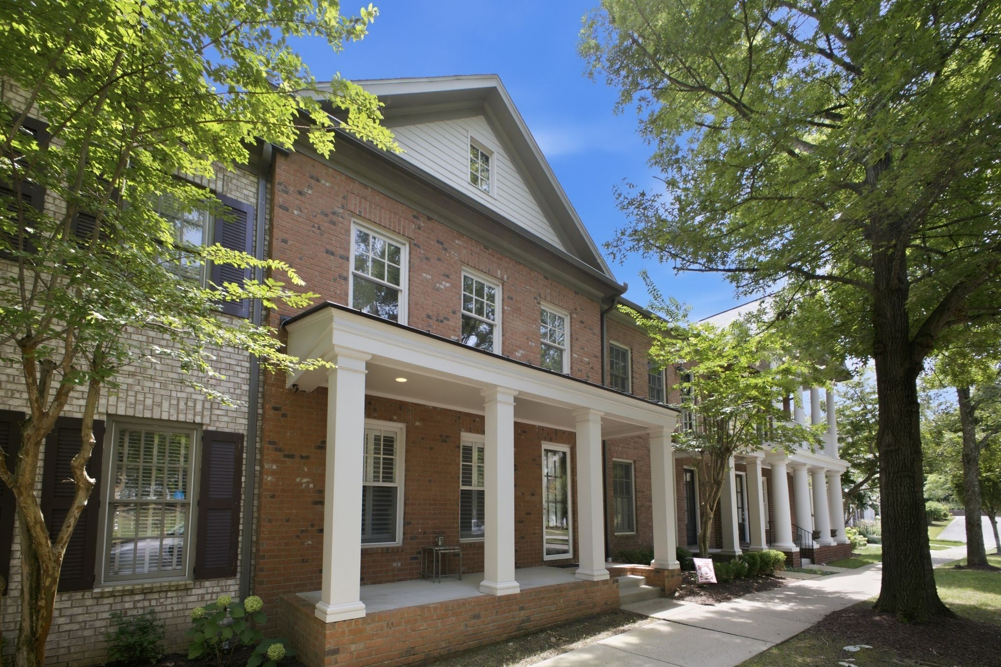 2418 Clare Park Dr