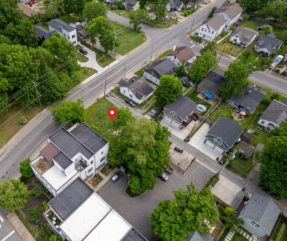 500 Douglas Ave
