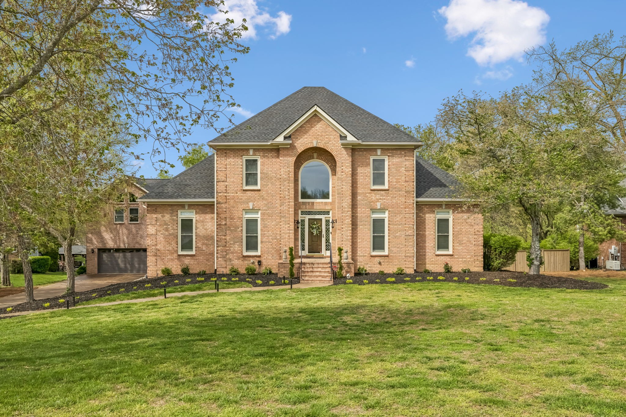 1018 Heritage Woods Dr