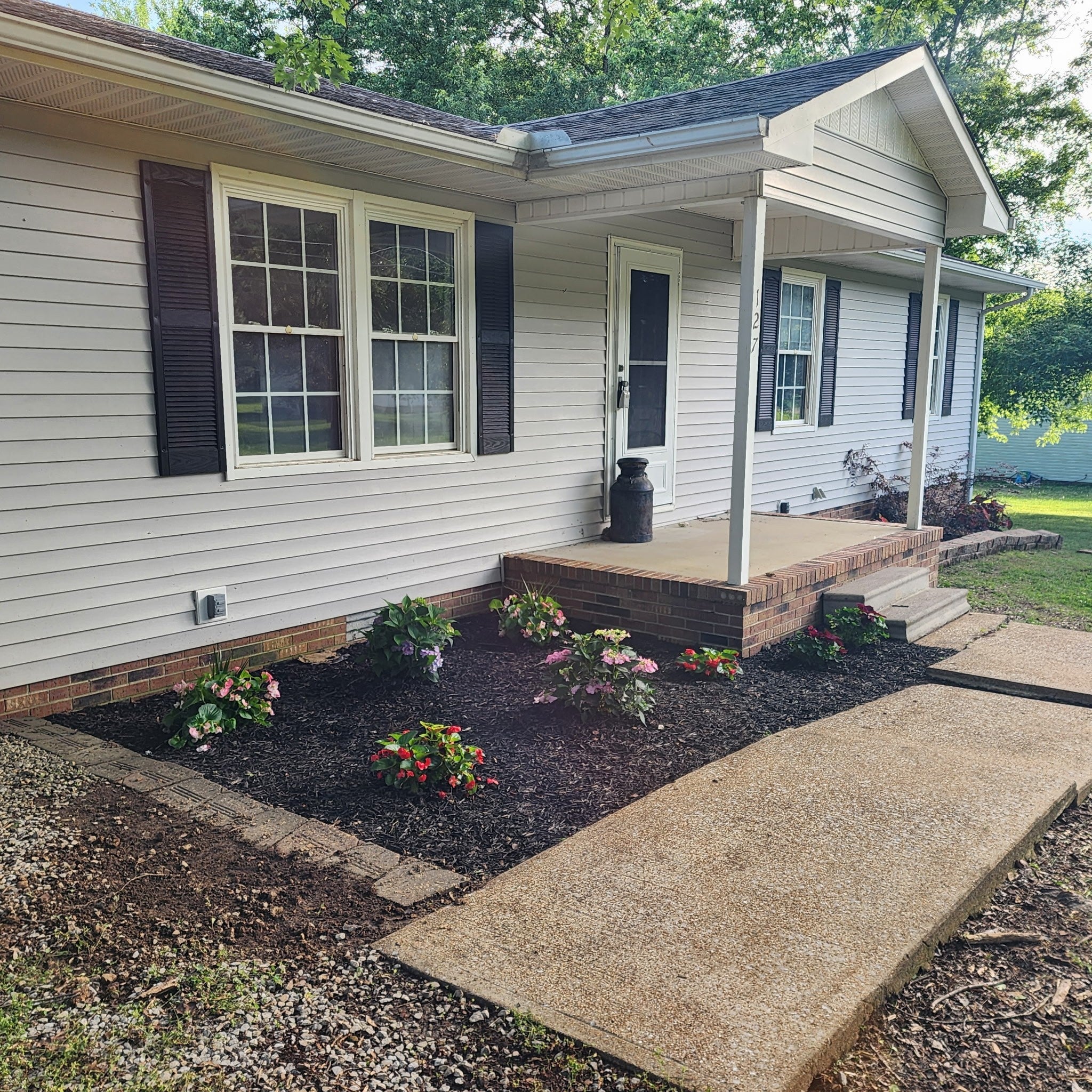 127 Michael Cir