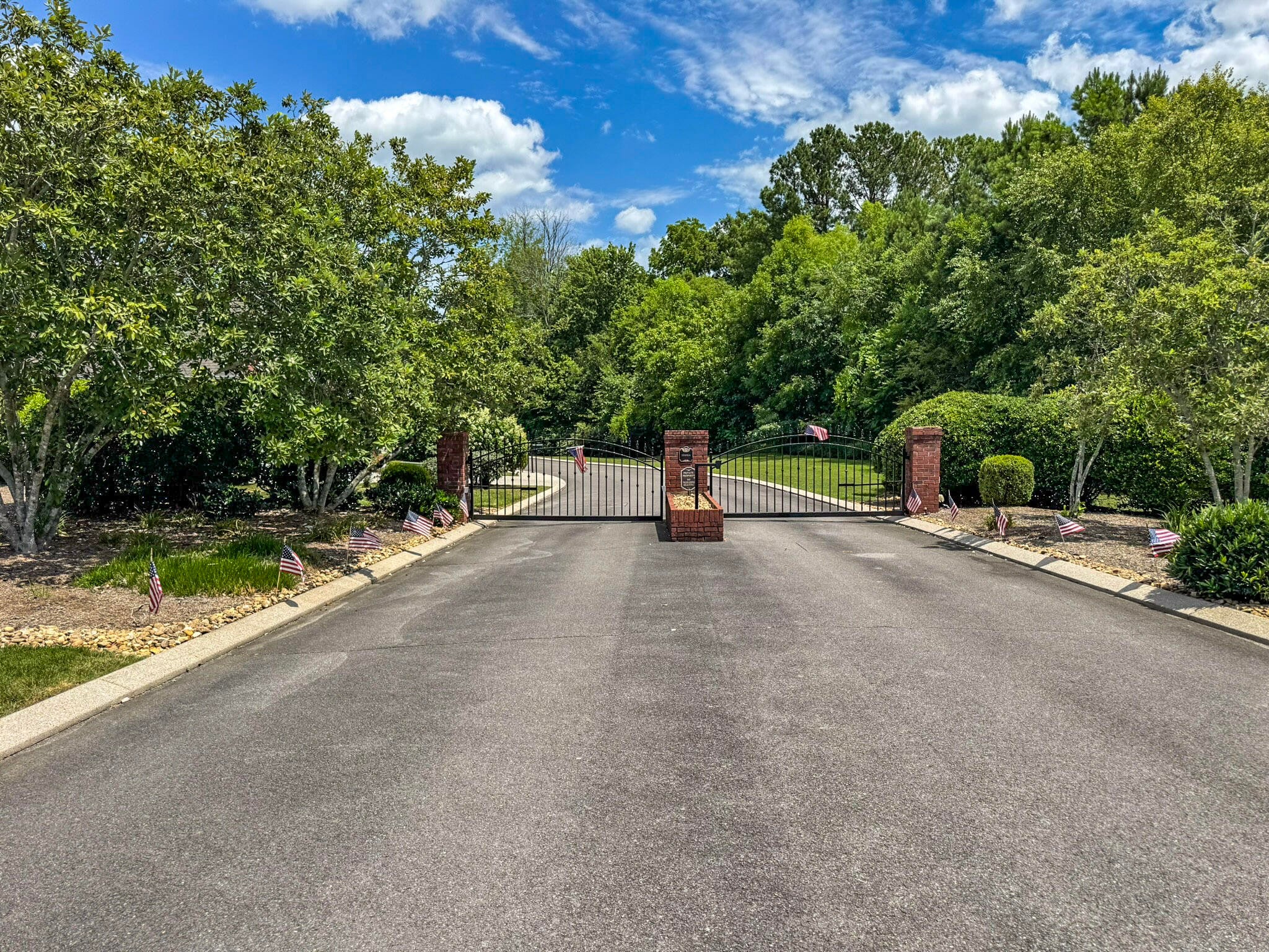 109 Overbriar Drive NW