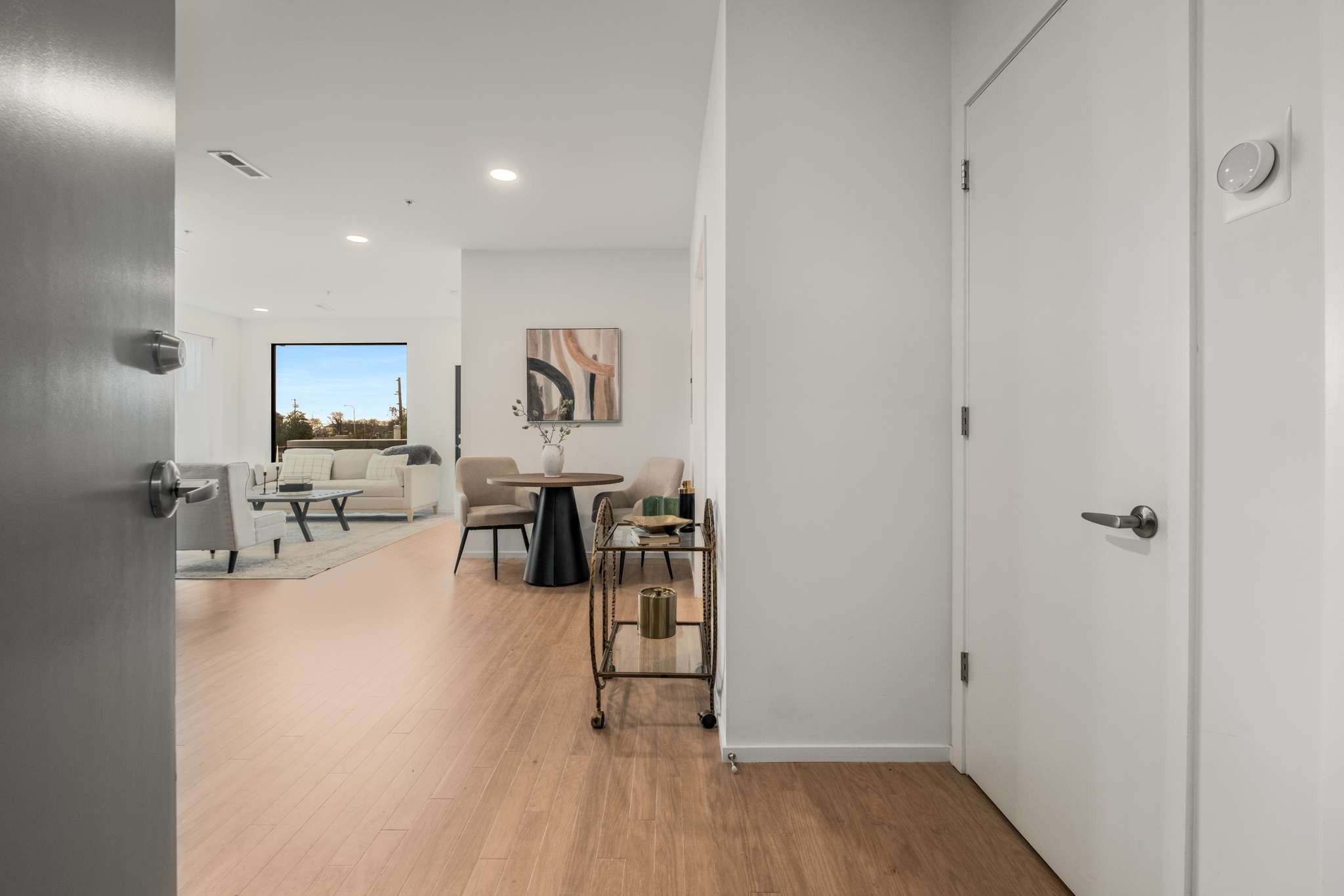 806 Olympic St 301