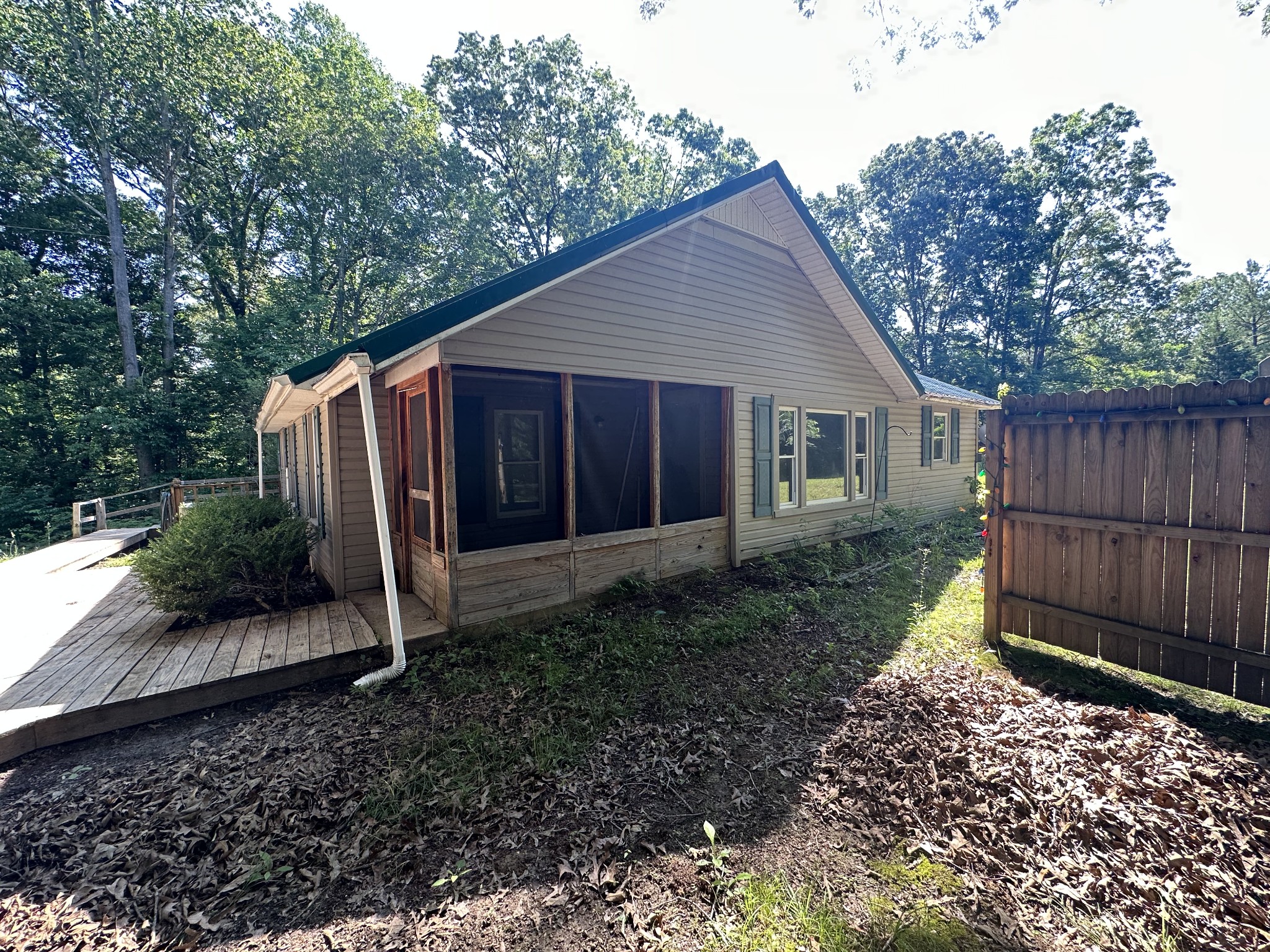 View Camden, TN 38320 house