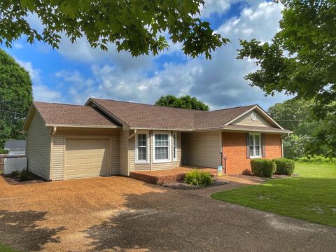 403 Mockingbird Lane Dickson TN 37055