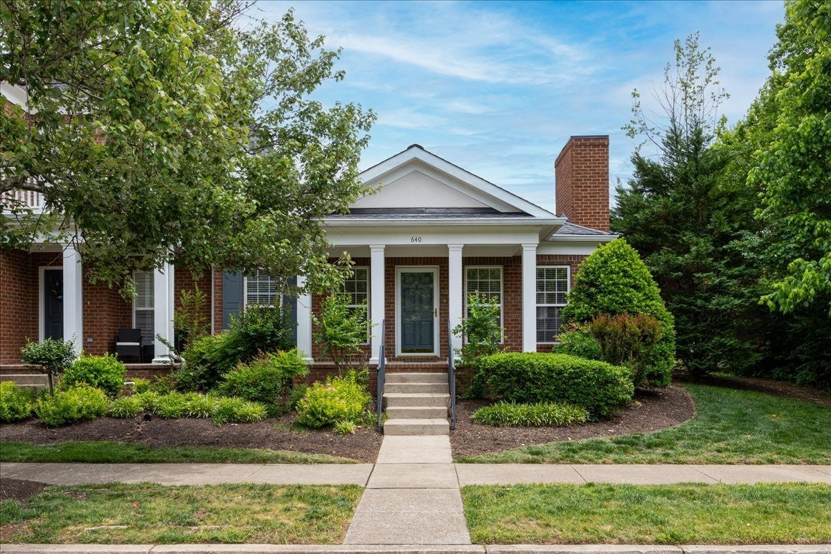 2-bed listing at 640 Springlake Dr, Franklin