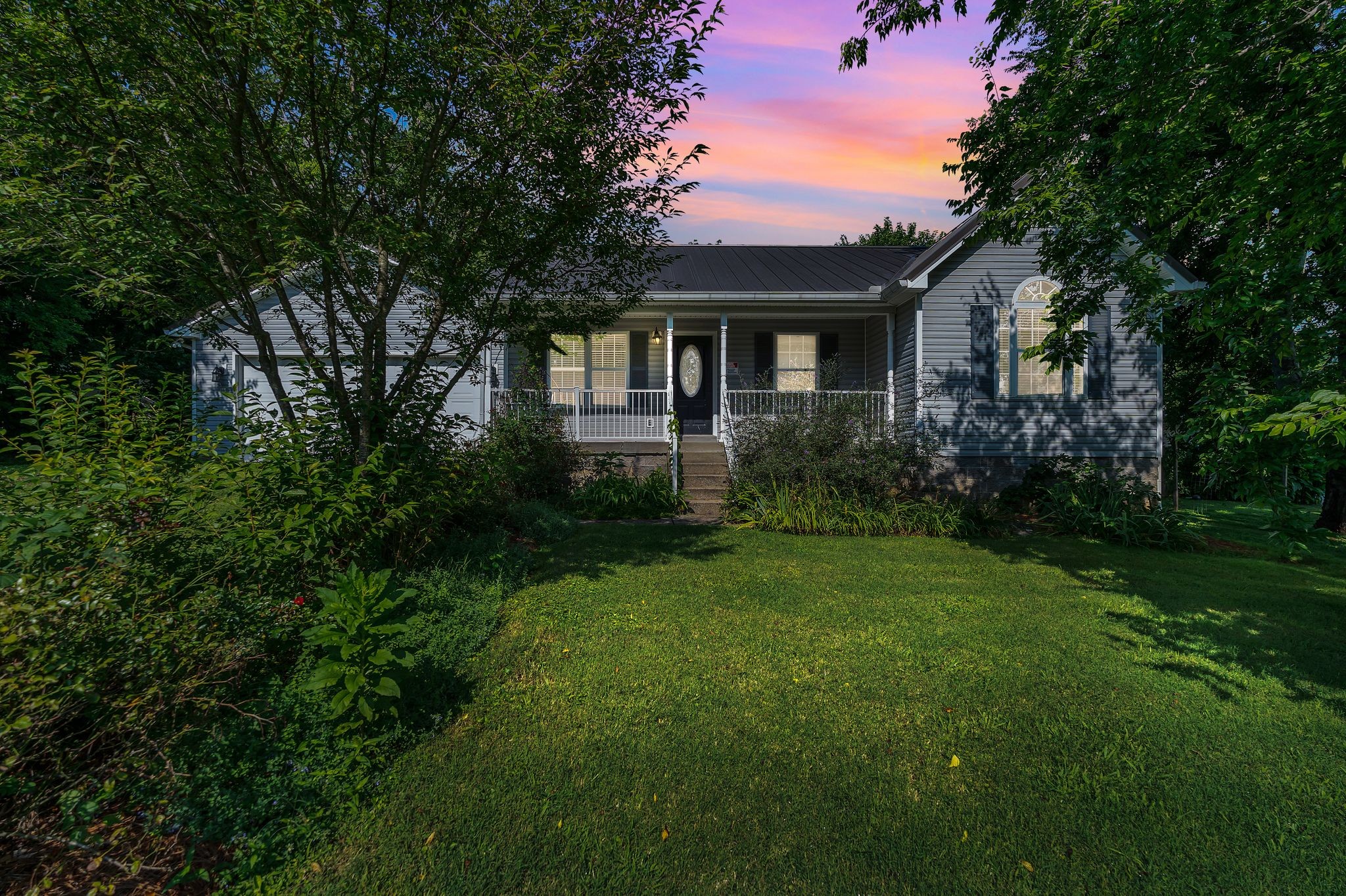 108 Crestview Dr