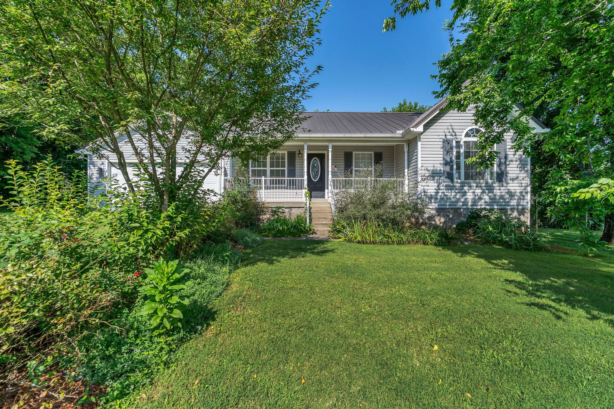 108 Crestview Dr