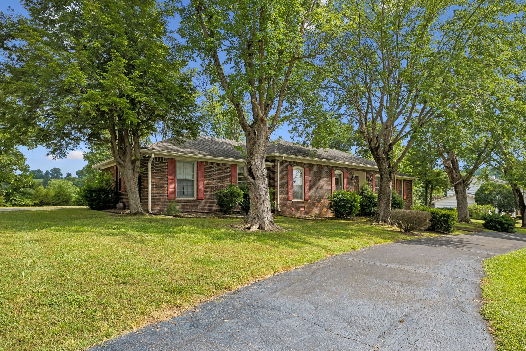 1202 Sycamore Valley Rd