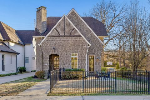 923D Gale Ln Nashville TN 37204