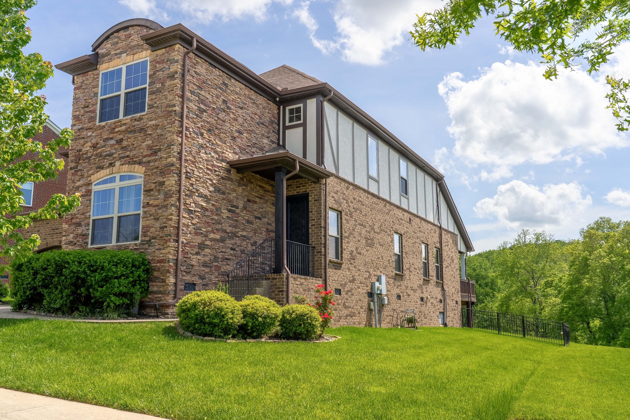 230 Fowler Cir