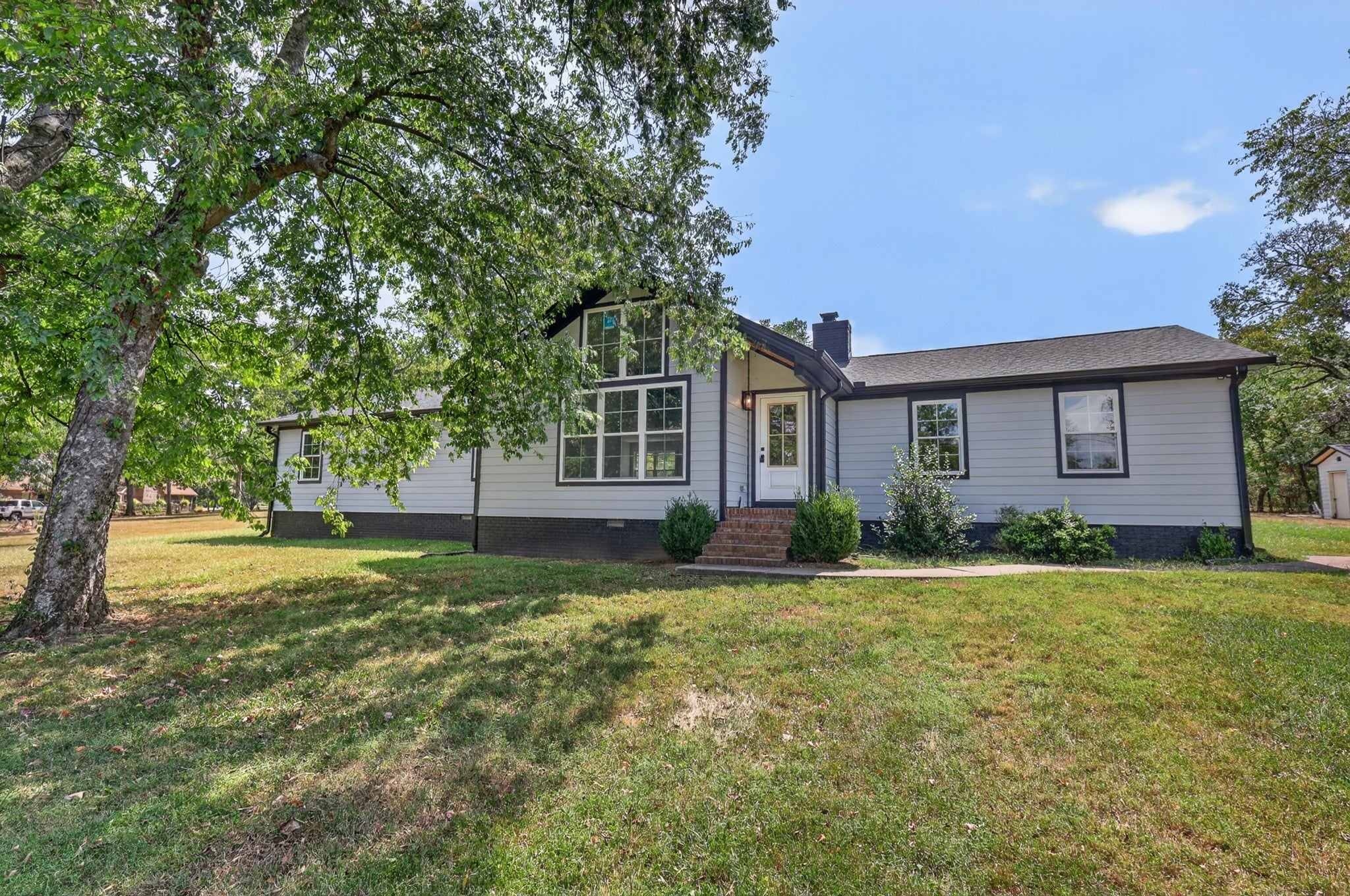 3194 Johnson Ln