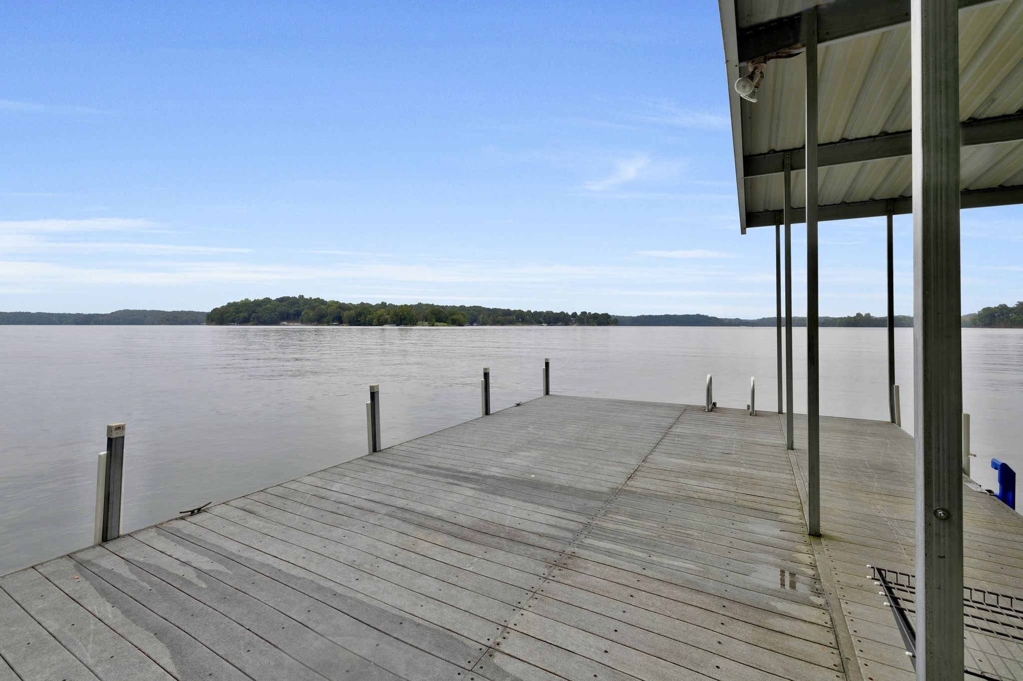 668 Bluff Dr
