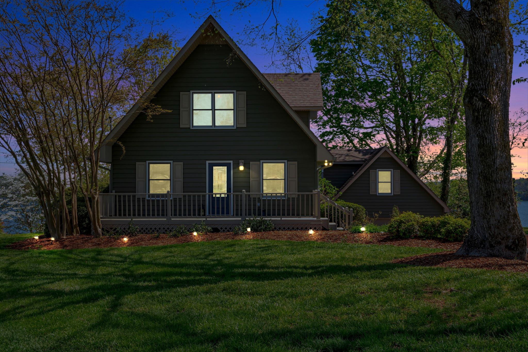 668 Bluff Dr