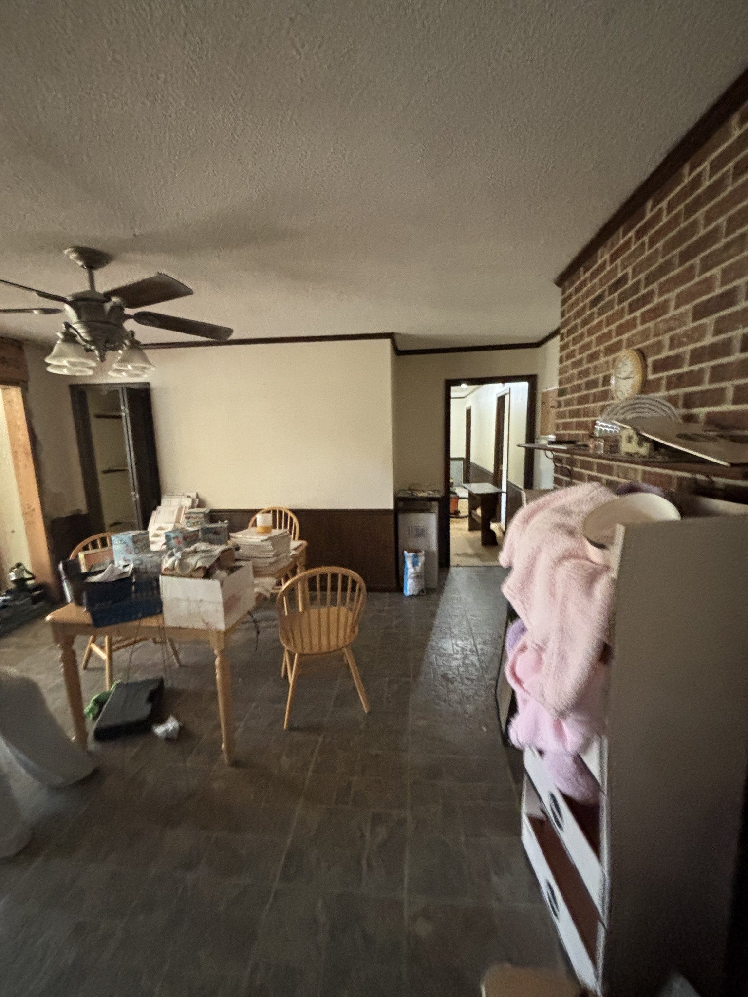 735 Hickory Dr