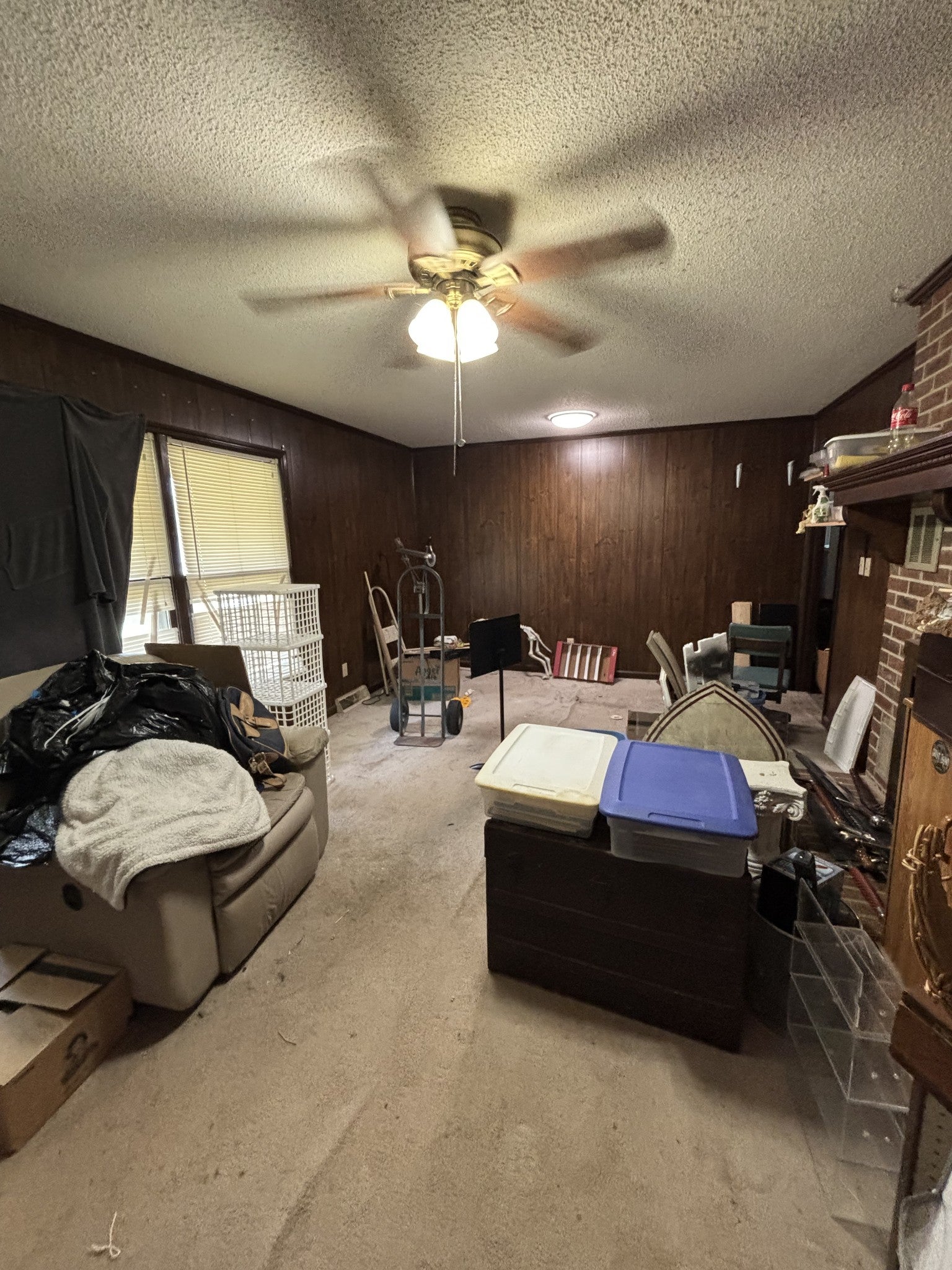 735 Hickory Dr