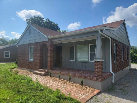 Photo of 111 Campus Dr, Hendersonville, TN 37075 (MLS # 3609949)