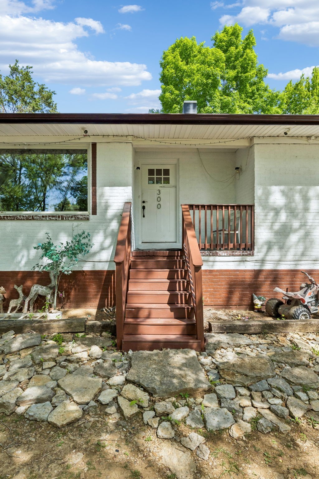 300 Todd Ln