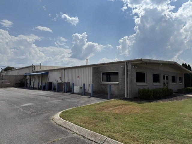 217 Big Springs Ave