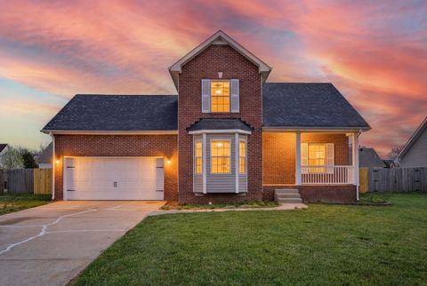 2758 N Whitfield Rd Clarksville TN 37040