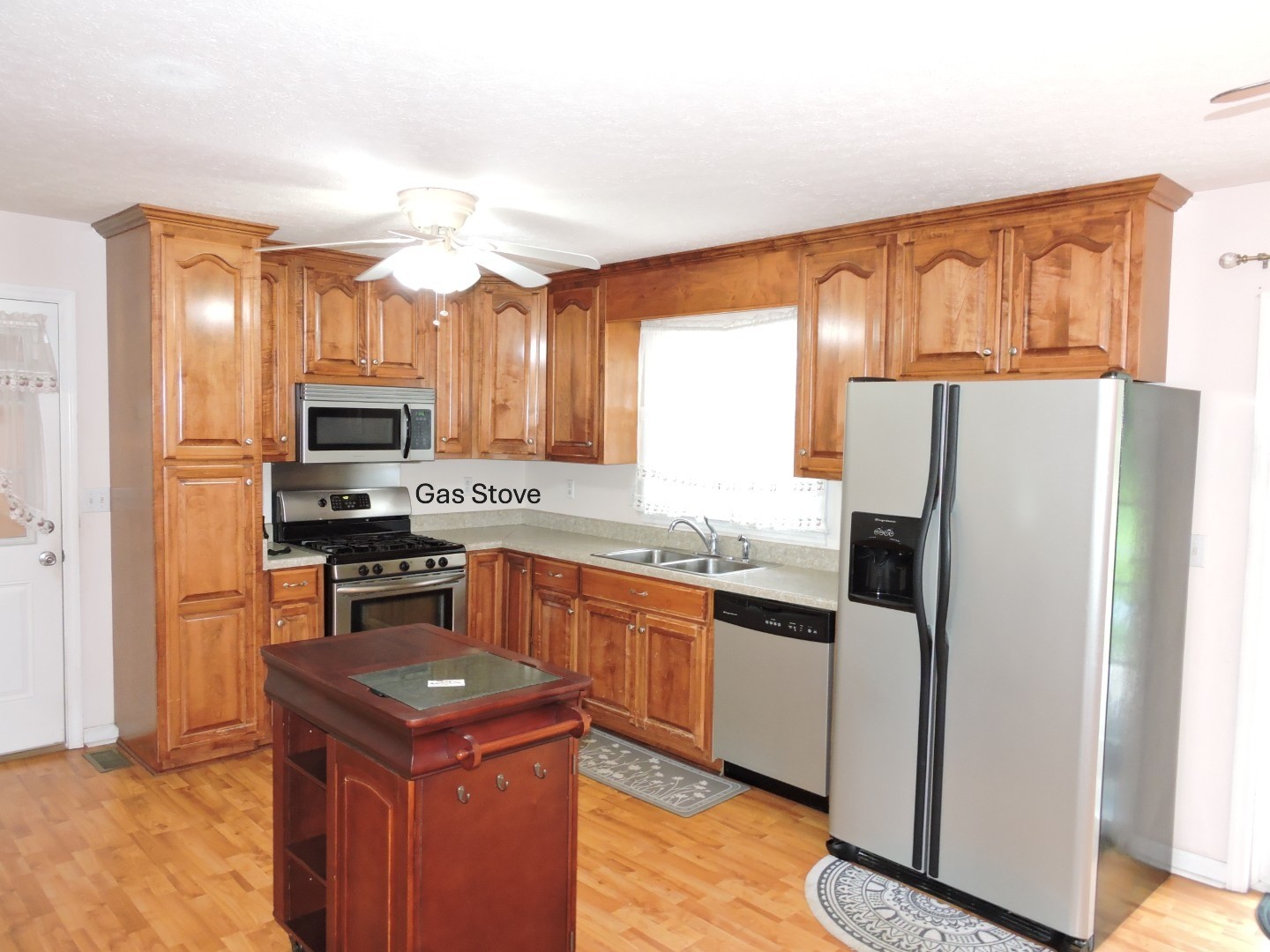 1304 Oak Dr
