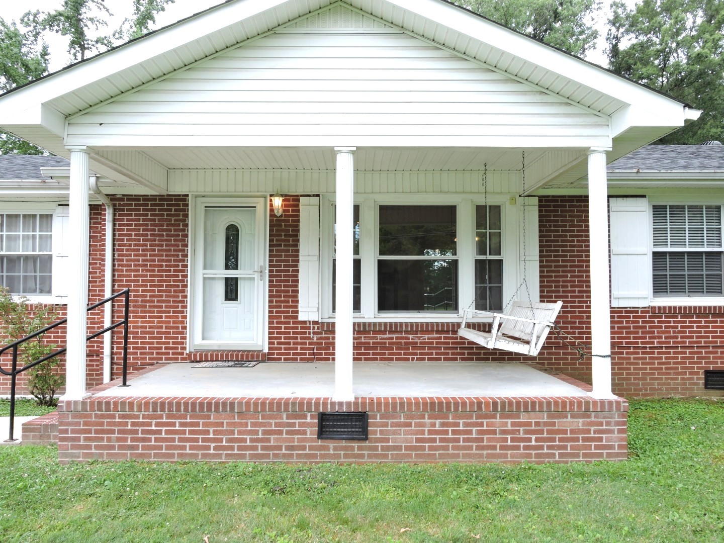1304 Oak Dr