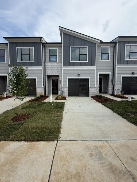Photo of 948 Tellico Street, Gallatin, TN 37066 (MLS # 3264016)