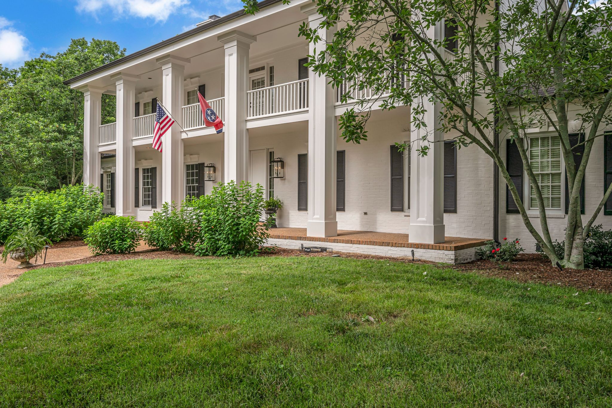2485 Old Natchez Trce