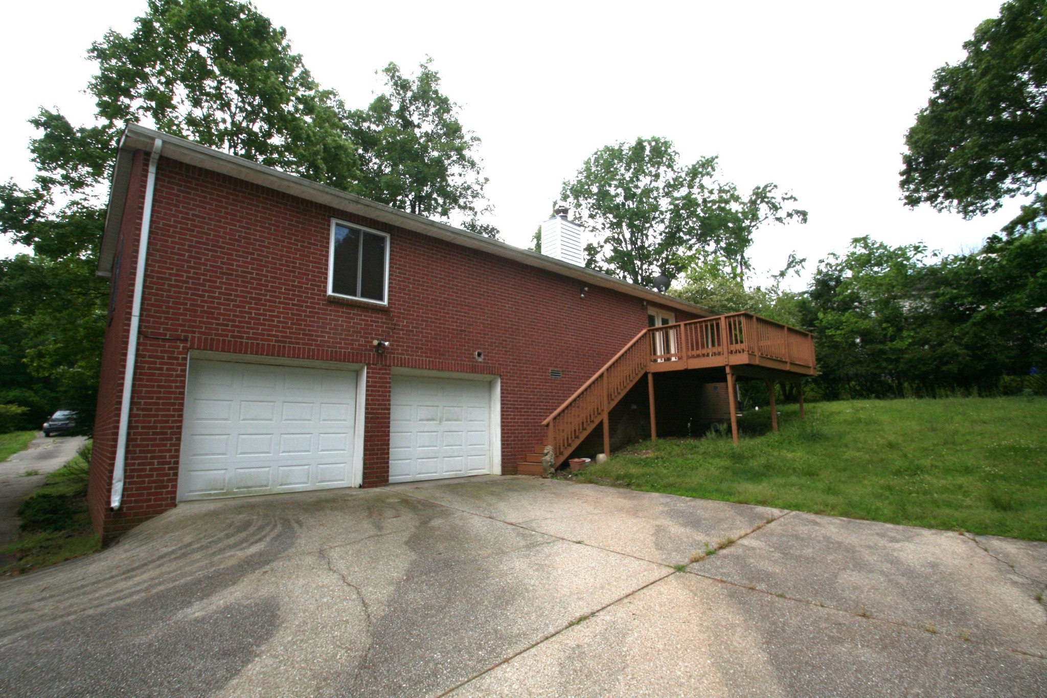 603 Canterbury Trl