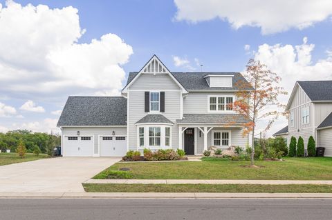 7546 Delancey Dr College Grove TN 37046