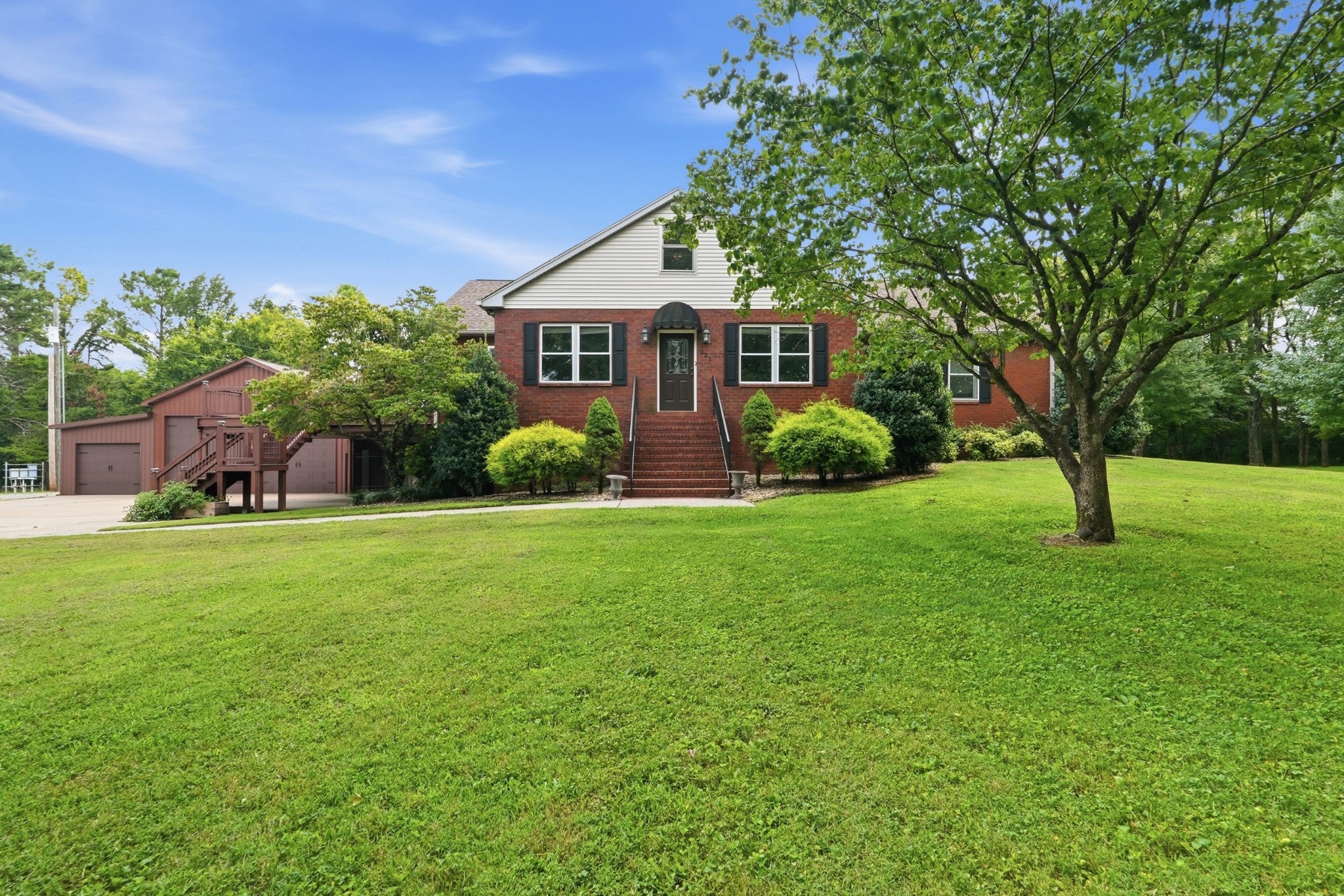 831 Osborne Ln