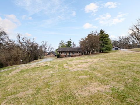 111 Patton Ln Hendersonville TN 37075