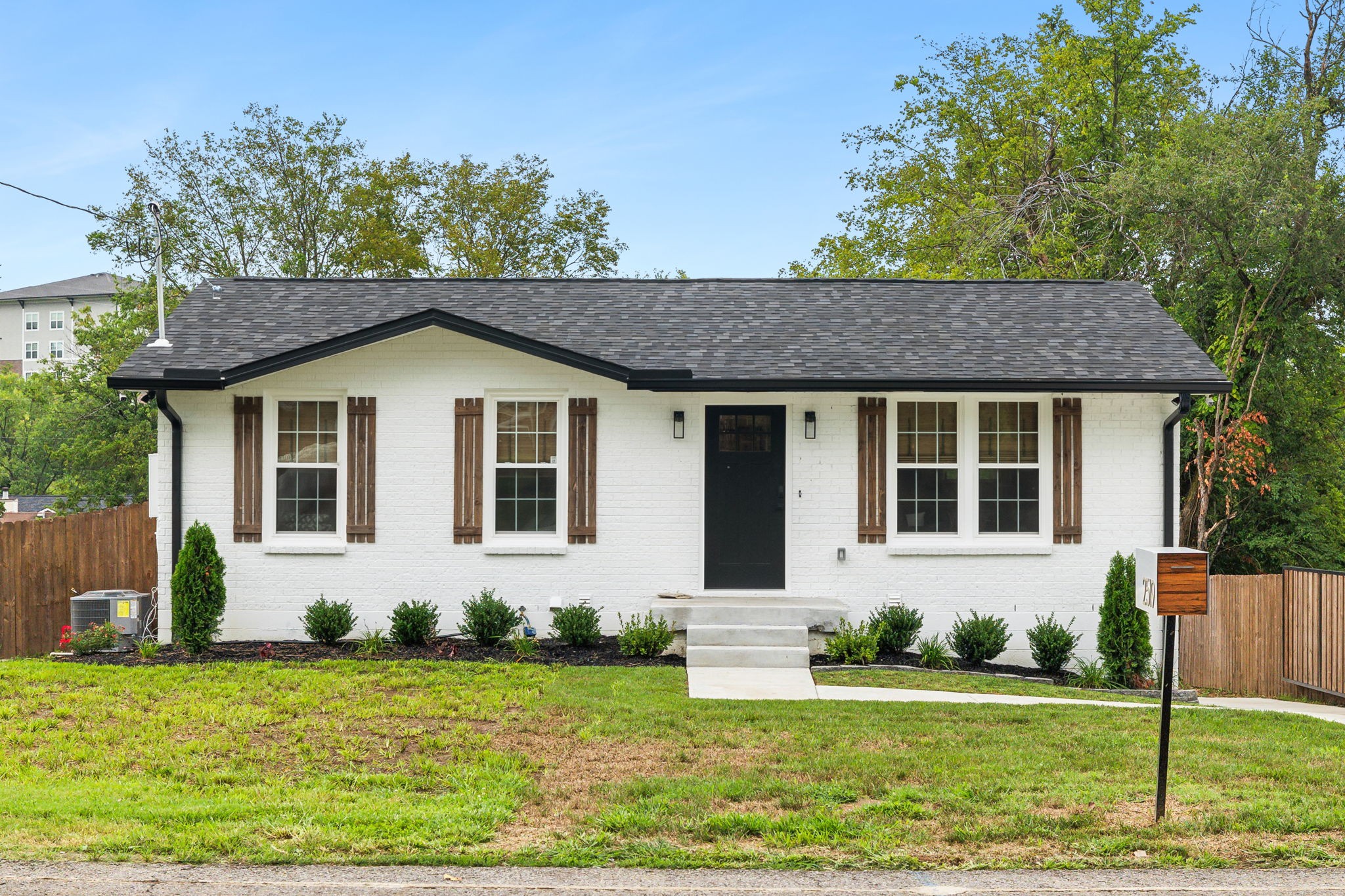 2519 Allenwood Dr