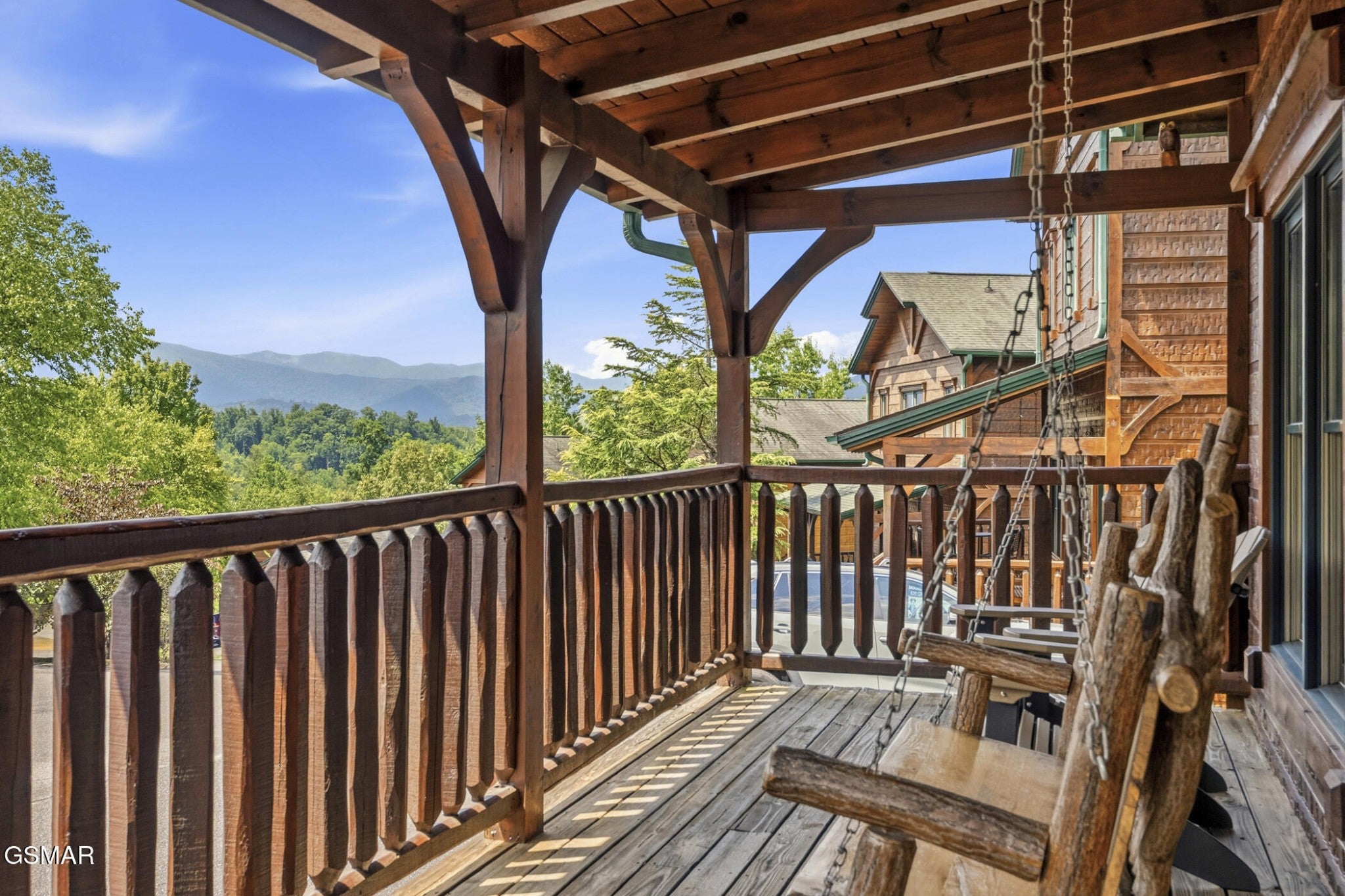 832 Great Smoky Way