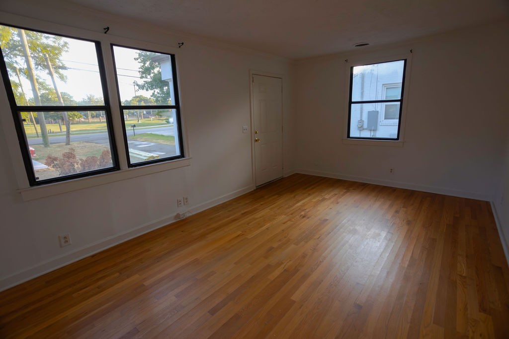 Nashville, Tennessee 37204, United States, 2 Bedrooms Bedrooms, ,1 BathroomBathrooms,Residential,Active,192000