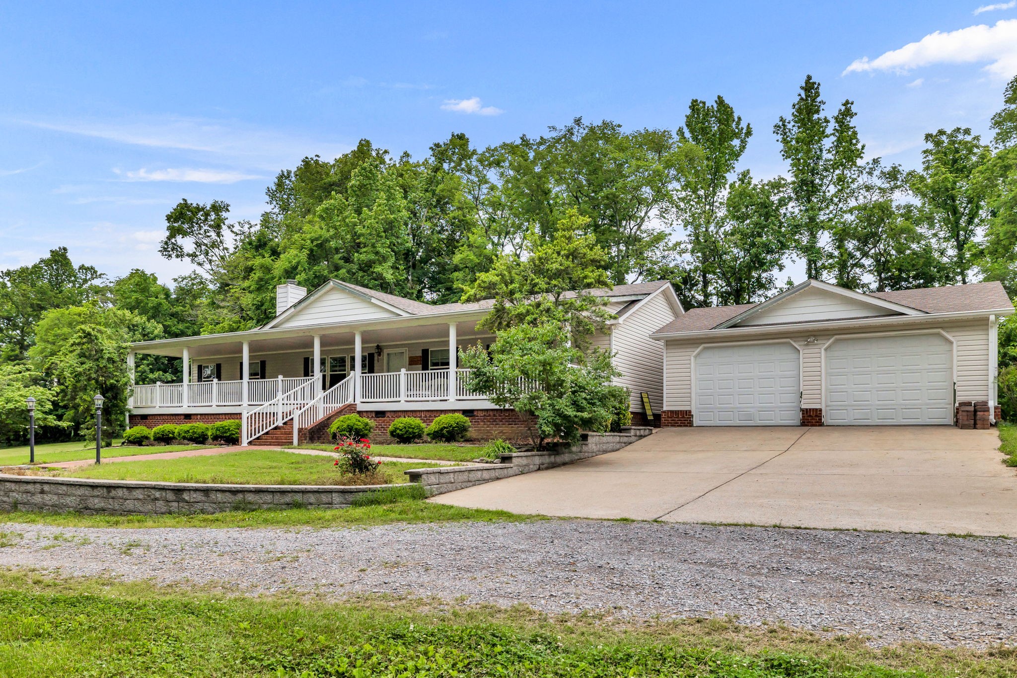 8239 Hawkins Rd