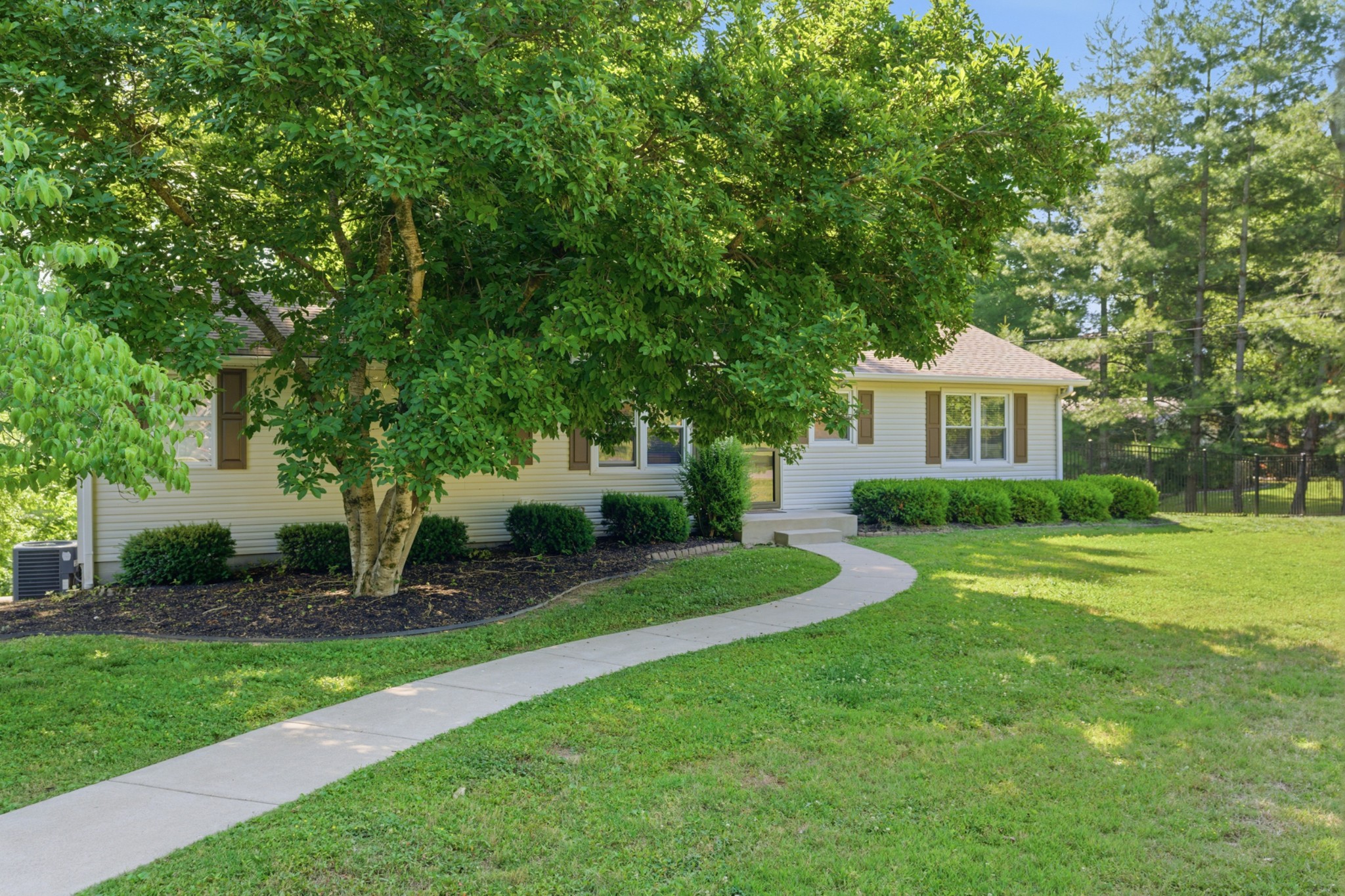 224 Sunset Island Trl