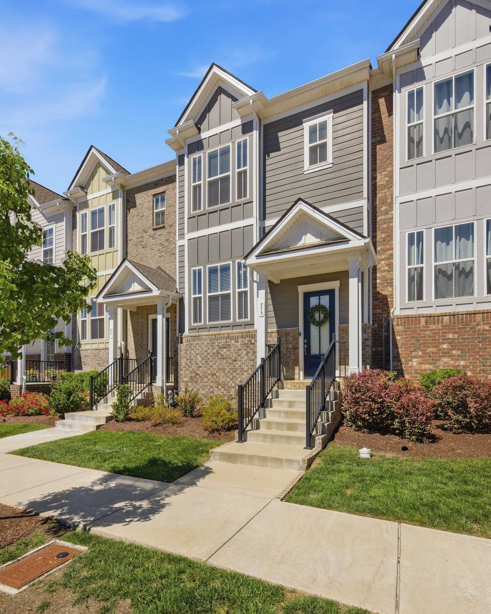 853 Westcott Lane