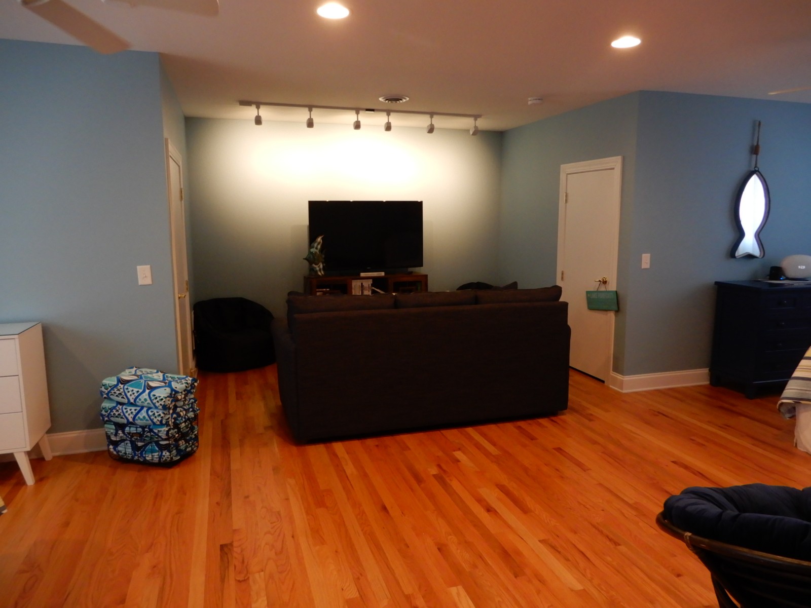 718 Marina Village Dr