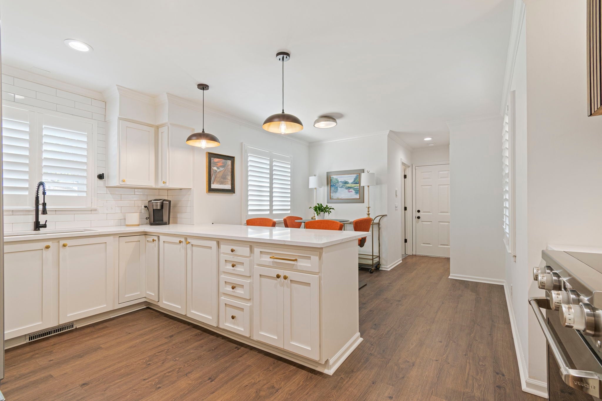 225 Hearthstone Manor Ln