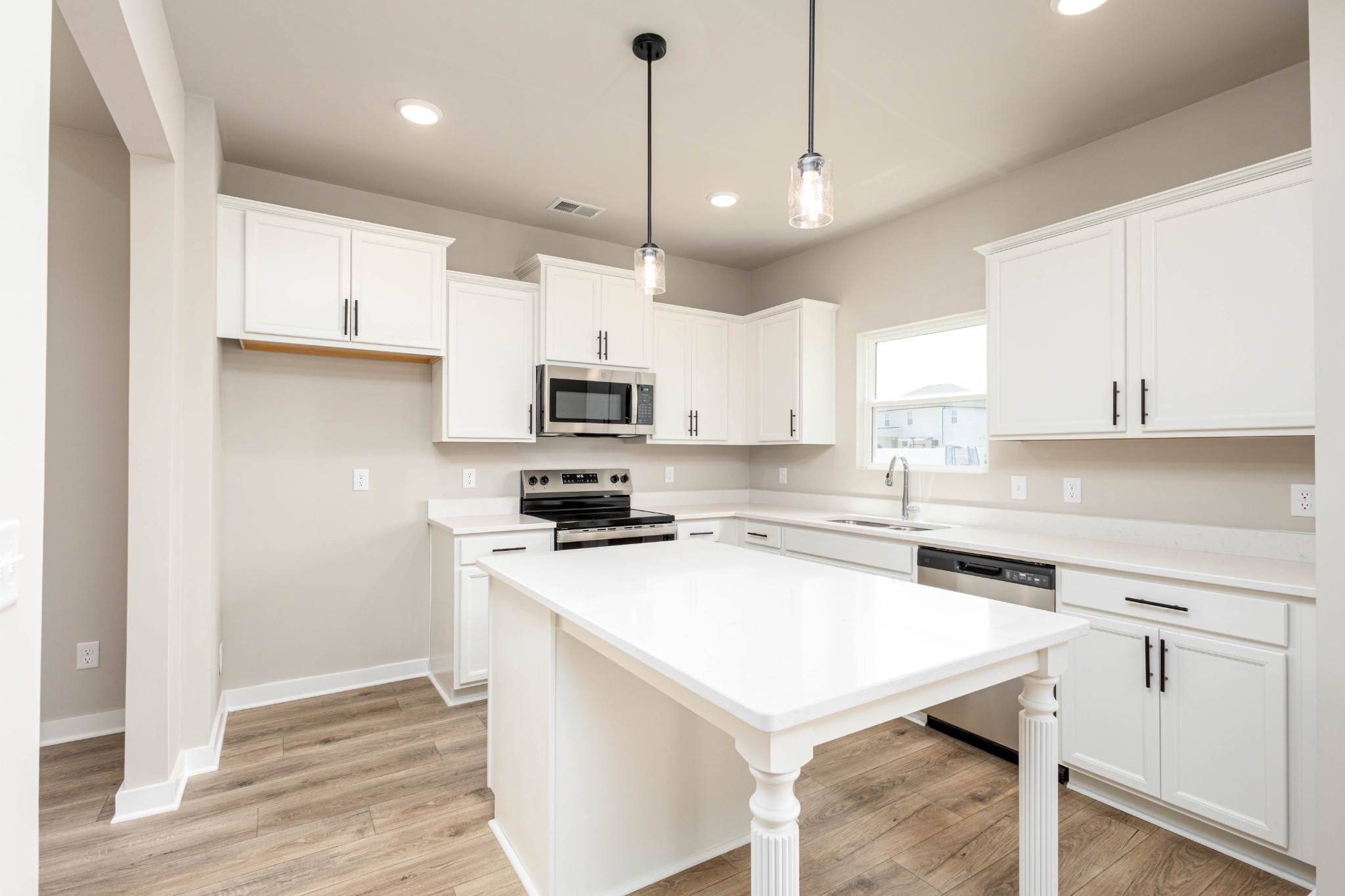 2242 Seahunter Ct